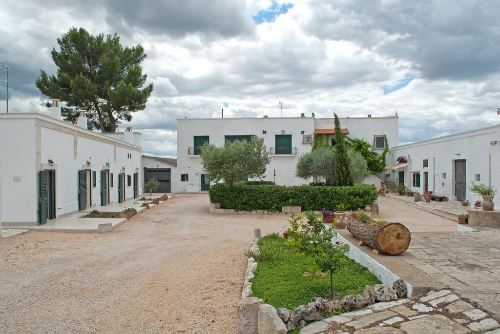 Masseria Strada Agriturismo Ginosa Bagian luar foto